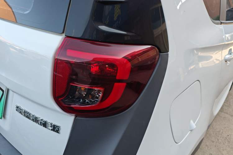 Used Chery Little Ant 2022 Sweet Pink Edition Half-Sugar Version 3-Cell Lithium 30kW 301km
