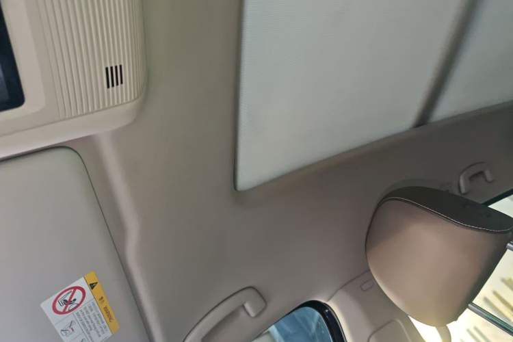 Used Volkswagen Viloran 2022 380TSI Luxury Edition