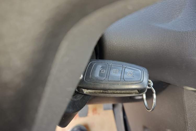 Used Ford Focus 2012 Hatchback 1.6L Manual Comfort Model
