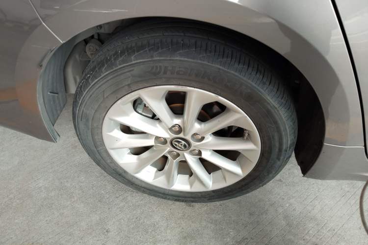 Used Toyota Corolla 2022 Dual-Motor 1.8L E-CVT Pioneer Edition
