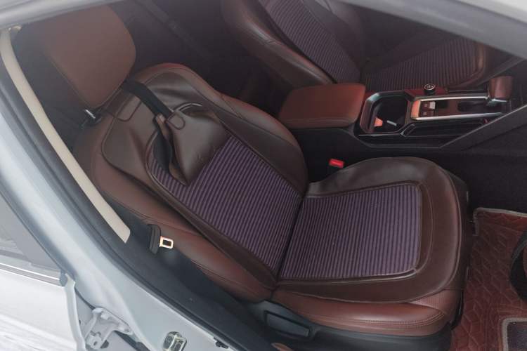 Used Kia Sportage R 2021 Ace 2.0L Splendid Edition
