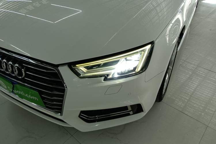 Used Audi A4L 2019 40 TFSI Ambition China VI
