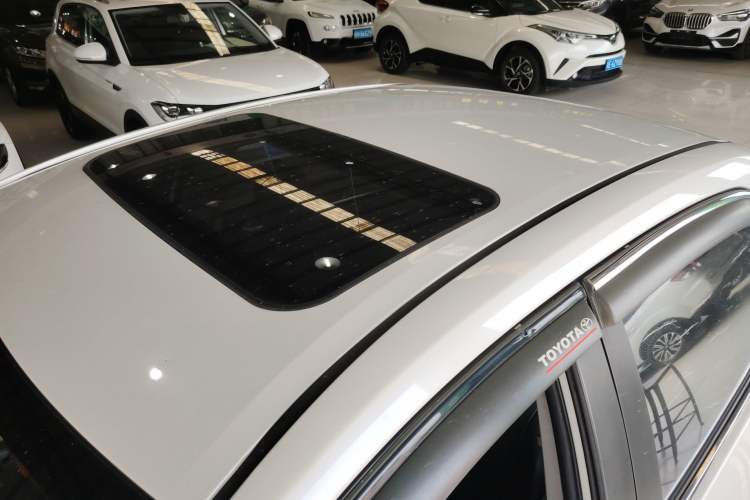 Used Toyota Corolla 2017 Revised Version 1.2T S-CVT GL-i Leather Edition
