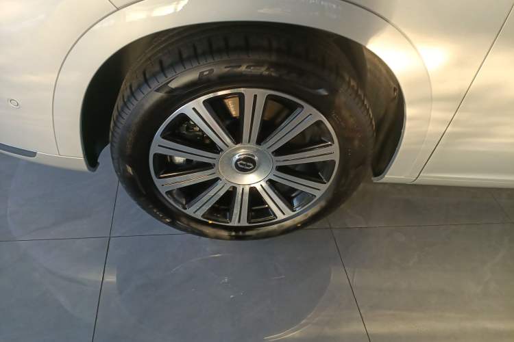 Used Hima AITO M7 2024 1.5T Intelligent Driving Rear-Drive Pro Version 5 Seats