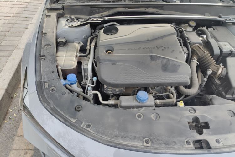 Used Changan UNI-V 2022 1.5T Smart Navigation Version
