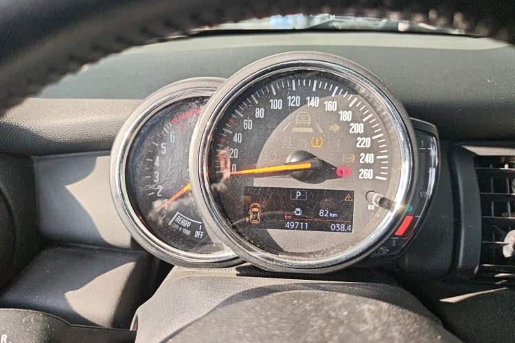 Used  MINI 2018 1.5T ONE
