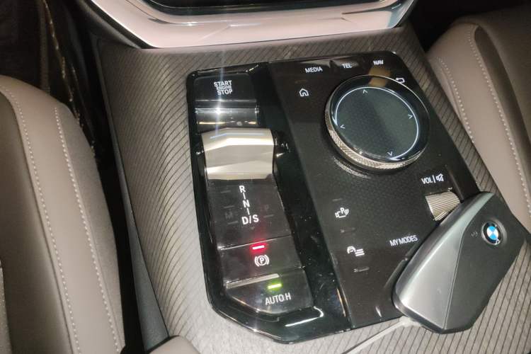 Used BMW X3 2025 xDrive30L Leading Model M Sport Package
