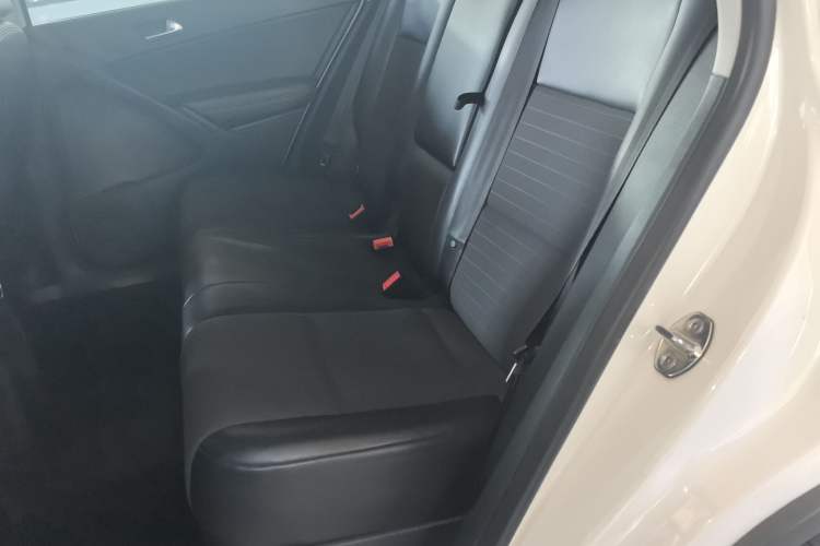 Used Volkswagen Tiguan 2017 300TSI Automatic Two-Wheel Drive Silk Road Luxury Edition
