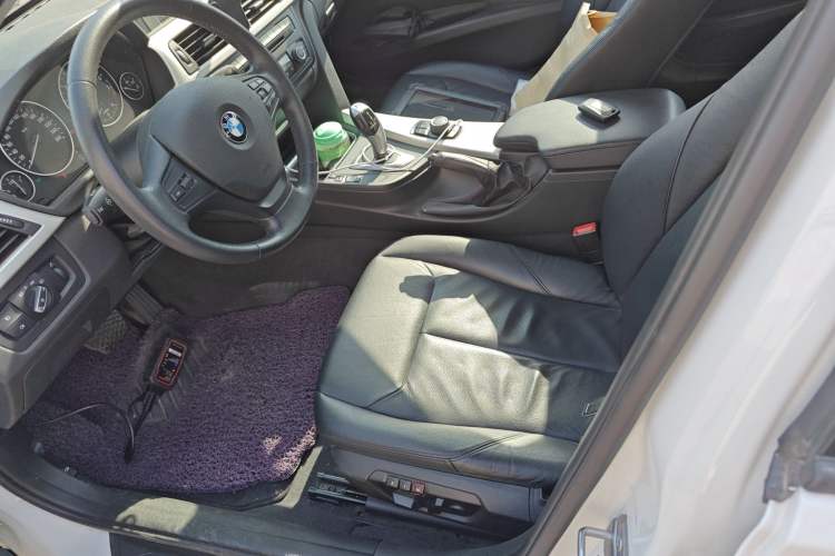 Used BMW 3 Series 2014 320i Sport Edition
