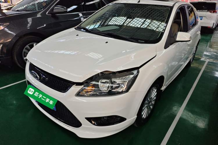 Used Ford Focus 2013 Hatchback Classic 1.8L Automatic Fashion Edition
