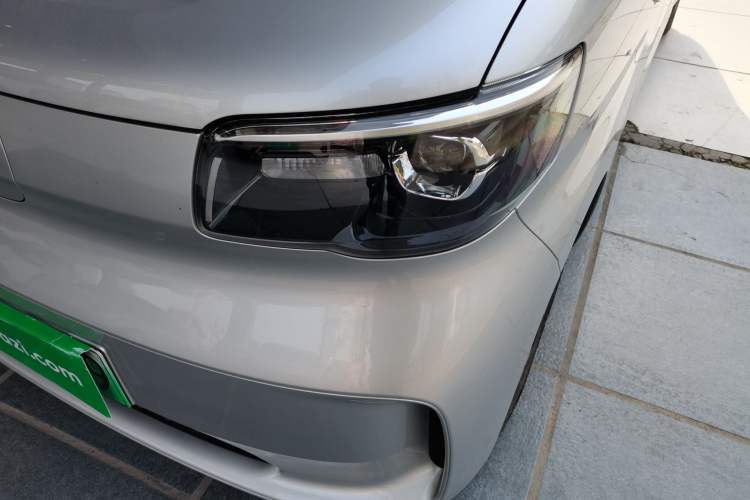 Used Wuling Zhiguang New Energy 2025 Model 305km Ambitious Edition