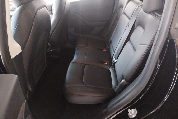 Used Tesla Model Y 2023 Rear-Wheel-Drive Version
