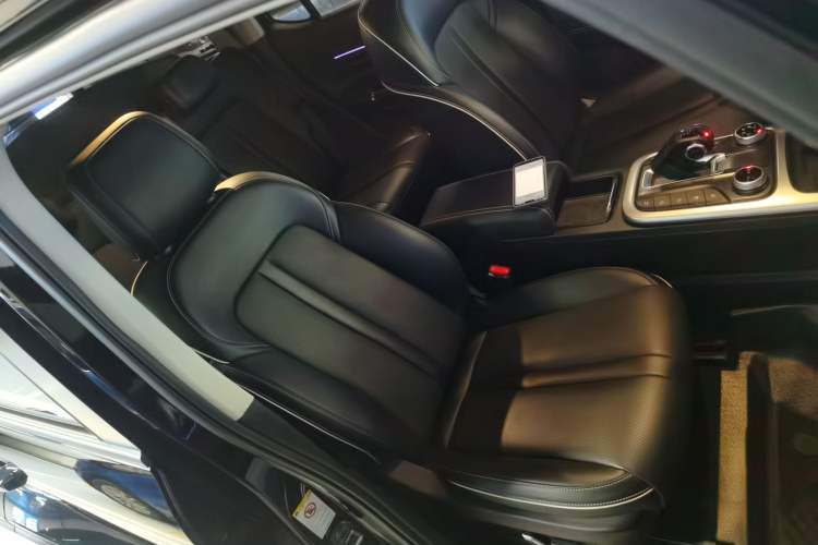 Used Tank 300 2023 City Edition 2.0T—Stylish as Ever
