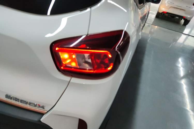 Used Dongfeng NAMMI BOX 2022 Chasing Wind Edition 331KM Advanced Model