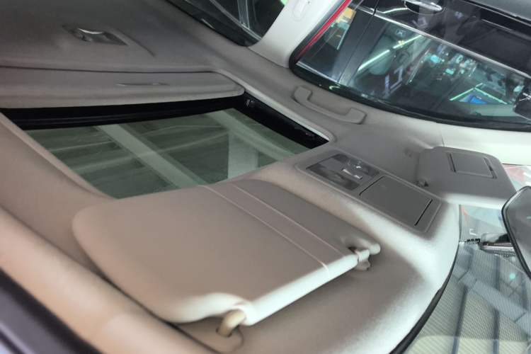 Used Nissan Tiida 2014 1.6L CVT Smart Model