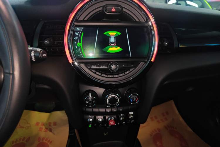 Used  MINI 2018 1.5T COOPER Classic Edition
