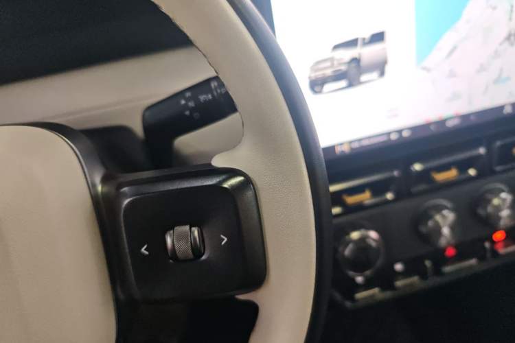 Used  V23 2025 401 Two-Wheel Drive Intelligent Driving Version