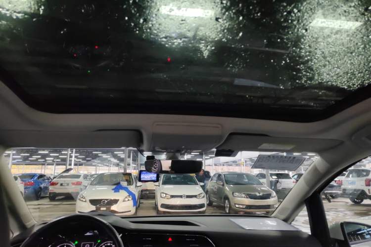 Used Volkswagen Touran 2016 Volkswagen Touran L 280TSI DSG Comfort Edition
