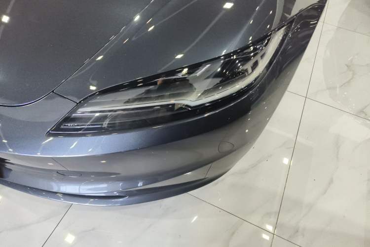Used Tesla Model 3 2023 Rear-Wheel-Drive Version
