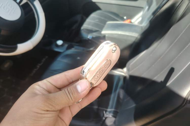 Used Wuling Hongguang MINIEV 2022 GAMEBOY 200km Play Edition with Lithium Iron Phosphate
