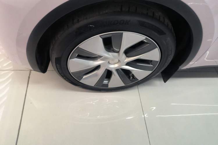 Used Tesla Model Y 2021 Standard Range Rear-Wheel Drive Version