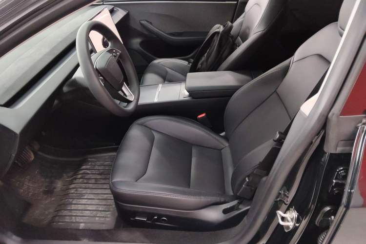 Used Tesla Model 3 2023 Rear-Wheel-Drive Version
