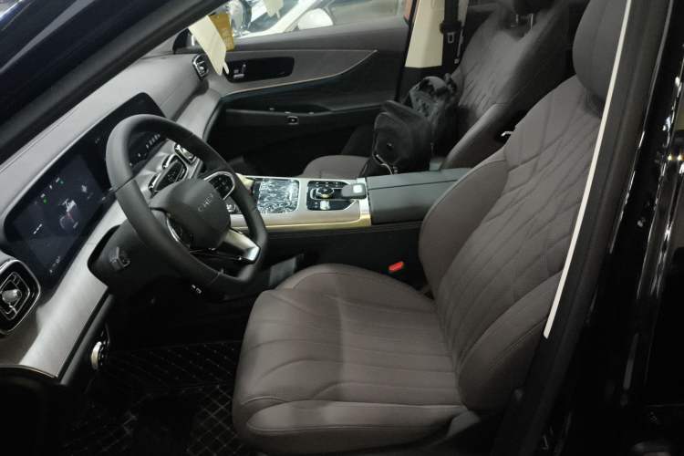 Used Chery Tiggo 9 C-DM 2025 1.5T 106KM Ultra-Comfort Version 7 Seats Lithium Iron Phosphate