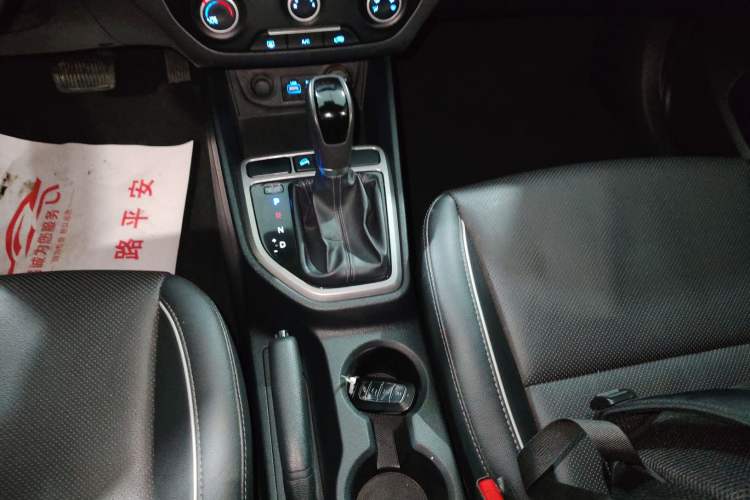 Used Hyundai ix25 2015 1.6L Automatic Two-Wheel Drive Smart GLS Trim
