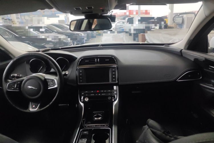 Used Jaguar XE 2018 2.0T 300 PS All-Wheel-Drive R-Sport Sport Edition