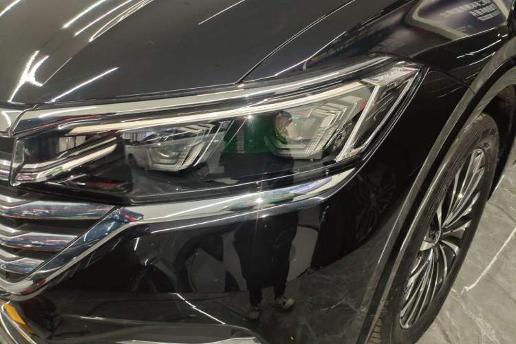 Used Volkswagen Viloran 2024 380TSI Premium Edition