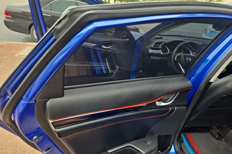 Used Honda Civic 2016 220TURBO CVT Luxury Edition
