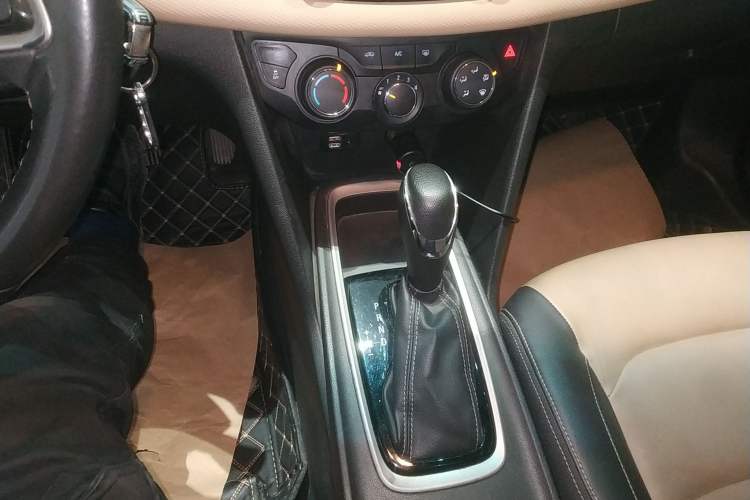 Used Chevrolet Monza 2020 320 Automatic Enjoyment Edition