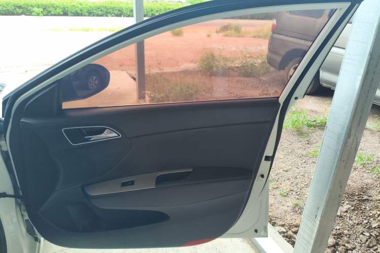 Used Hyundai Mistra 2014 1.8L Automatic Smart GLS
