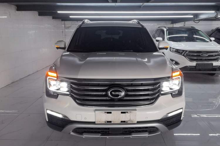 Used GAC Trumpchi GS8 2017 320T Two-Wheel Drive Luxury Smart Connectivity Version (7 Seats)
