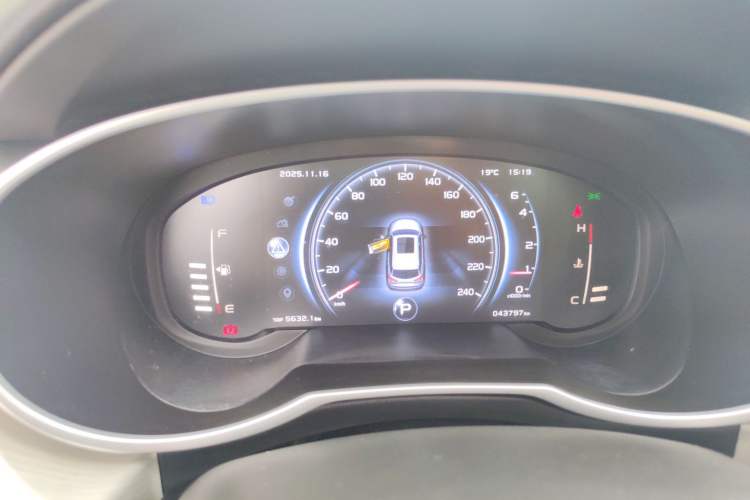 Used Geely Auto Emgrand X7 Sport 2020 1.8TD DCT Two-Wheel Drive Smart Connect 4G-Enabled Version