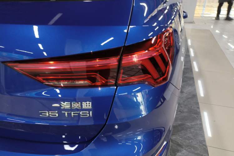 Used Audi Q3 2019 35 TFSI Fashion Dynamic Model