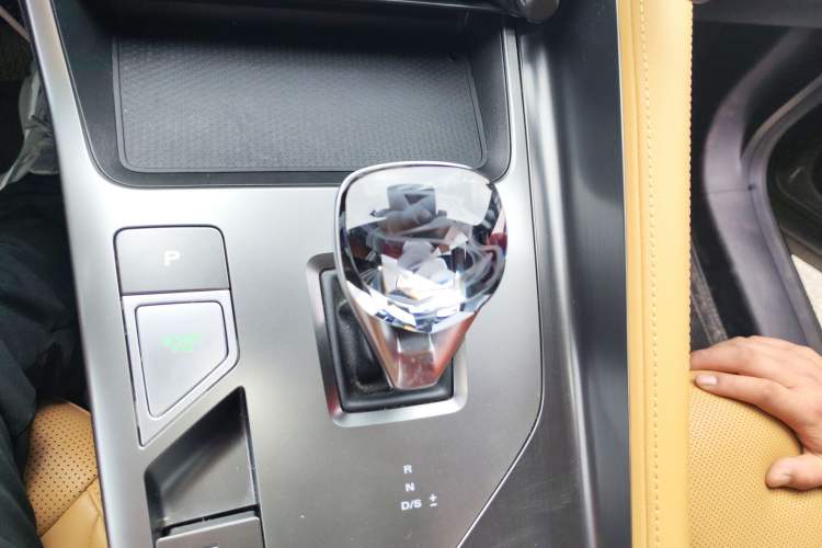 Used Roewe RX5 2023 1.5T Elite Edition