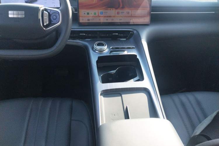 Used  E5 2024 440km Exploration Version
