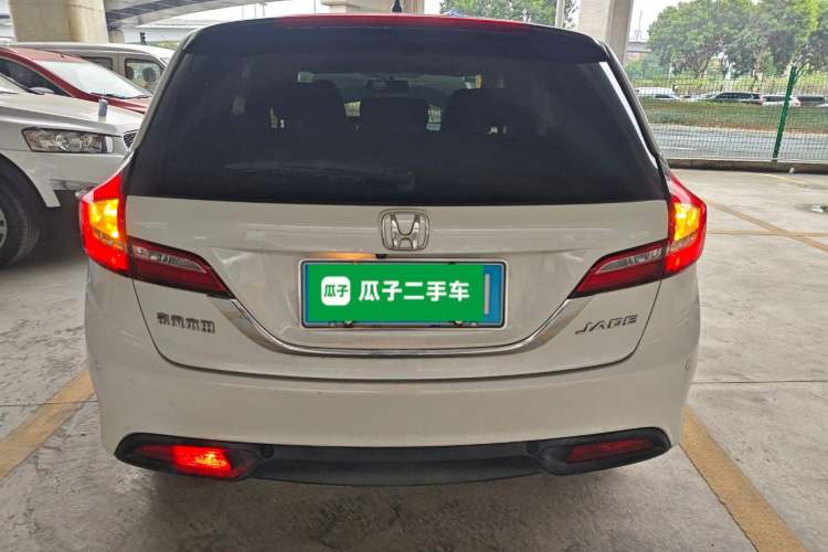 Used Honda Jade 2016 1.8L Automatic Comfort Elite Version 5 Seats
