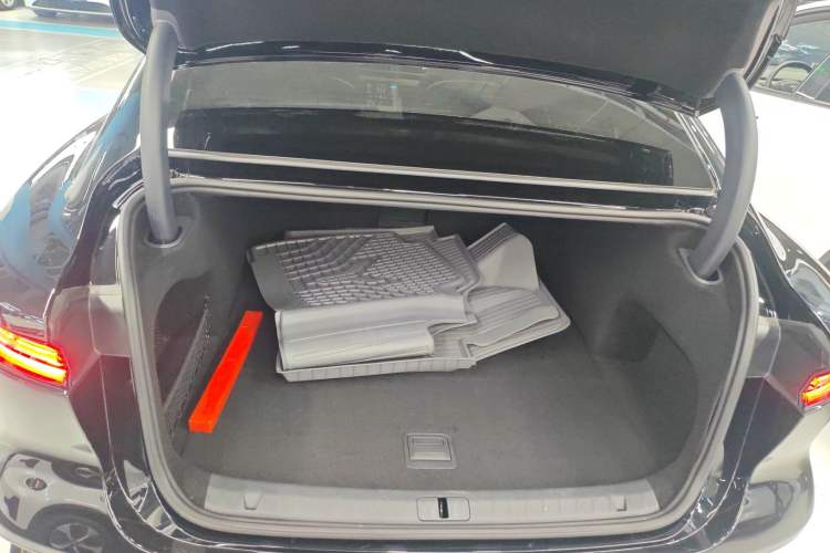 Used VOYAH PASSION 2023 Four-Wheel Drive Long-Range Version
