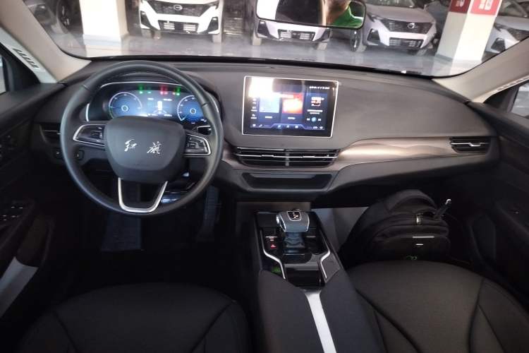 Used Hongqi E-QM5 2023 Revised Version Basic Travel Edition
