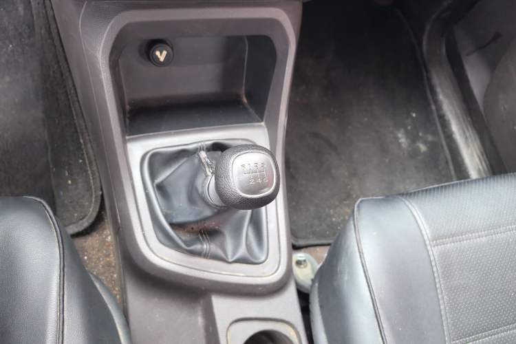 Used Wuling Hongguang V 2019 1.5L Enjoyment Version China VI LAR
