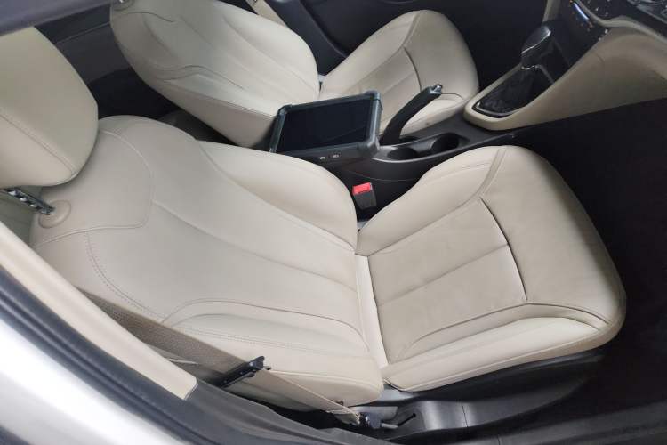 Used Buick GT 2019 15T Dual-Clutch Connected Elite Model China VI
