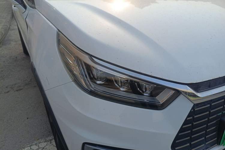 Used BYD Yuan New Energy 2019 EV535 Smart Connect Trendsetting Model
