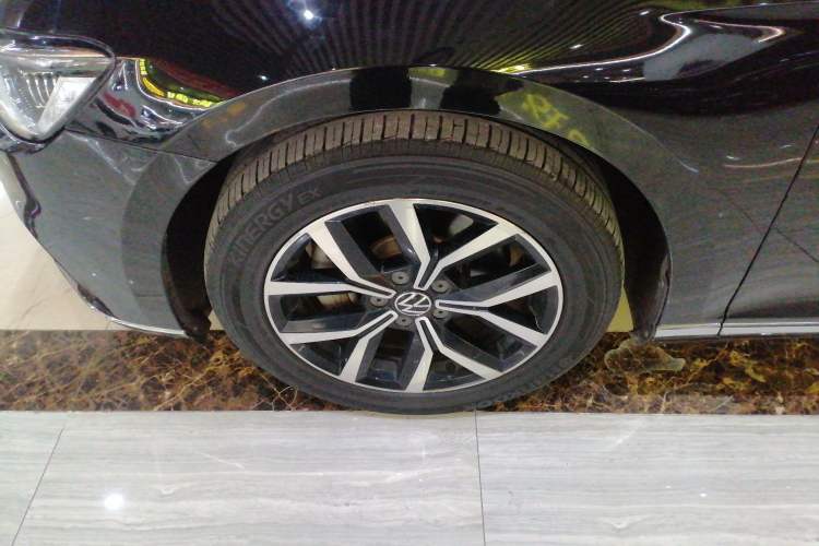 Used Volkswagen Magotan 2020 330TSI DSG Leading Model
