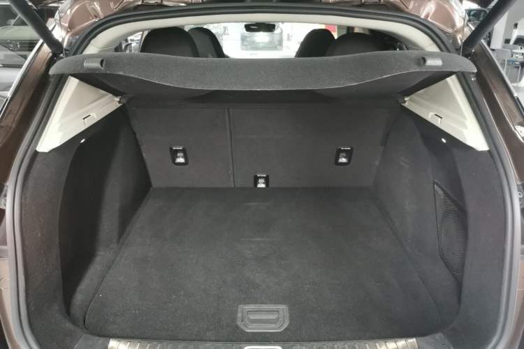 Used Lynk & Co 01 2017 2.0T Two-Wheel Drive Pro Edition
