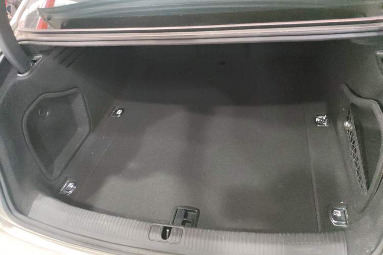 Used Audi A4L 2019 40 TFSI Ambition China VI
