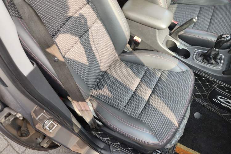 Used Chery Tiggo 3 2016 1.6L Manual ZhiShang Edition
