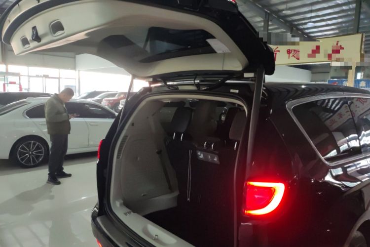 Used Chrysler Grand Voyager PHEV 2019 3.6L Plug-in Hybrid
