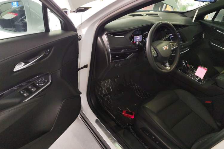 Used Cadillac XT4 2022 28T Two-Wheel Drive Fashion Edition
